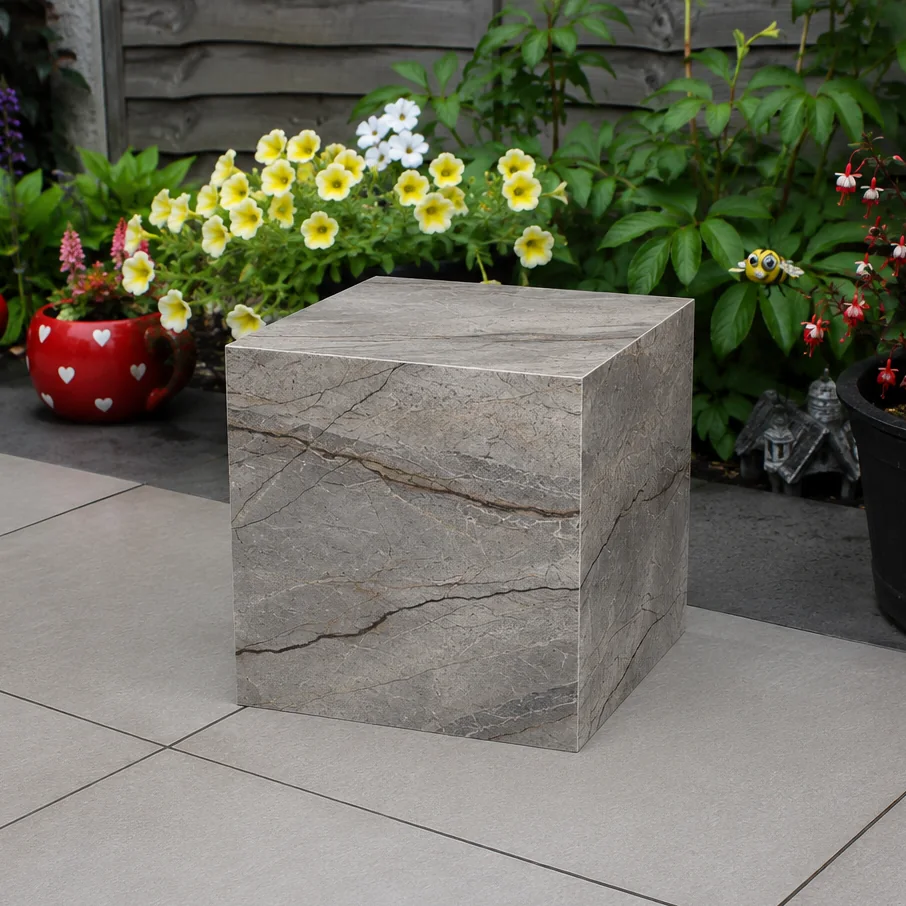 Outdoor Cube by Sontuoso Stone